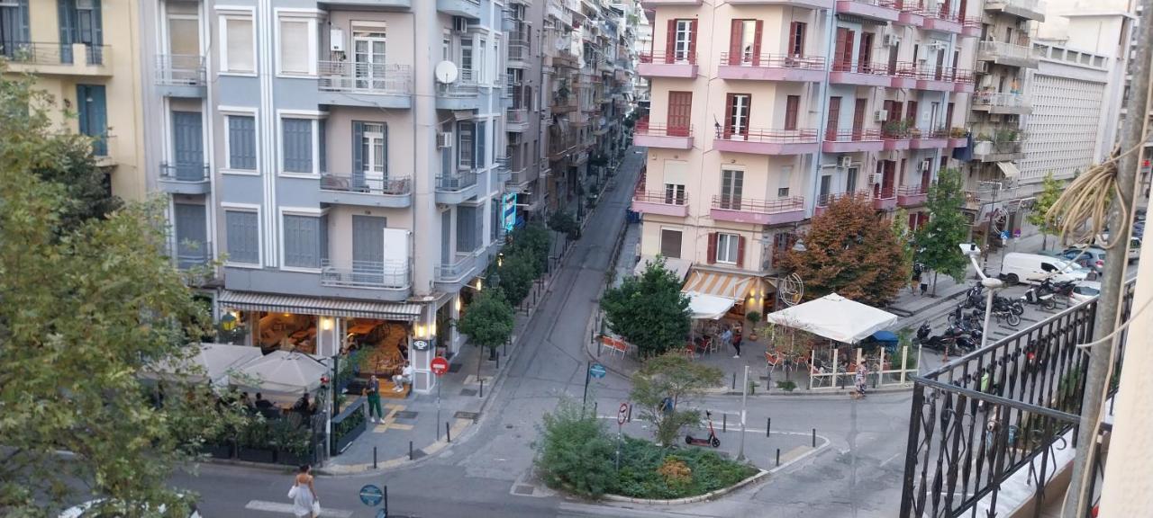 Lovely In The Heart Of Center Apartament