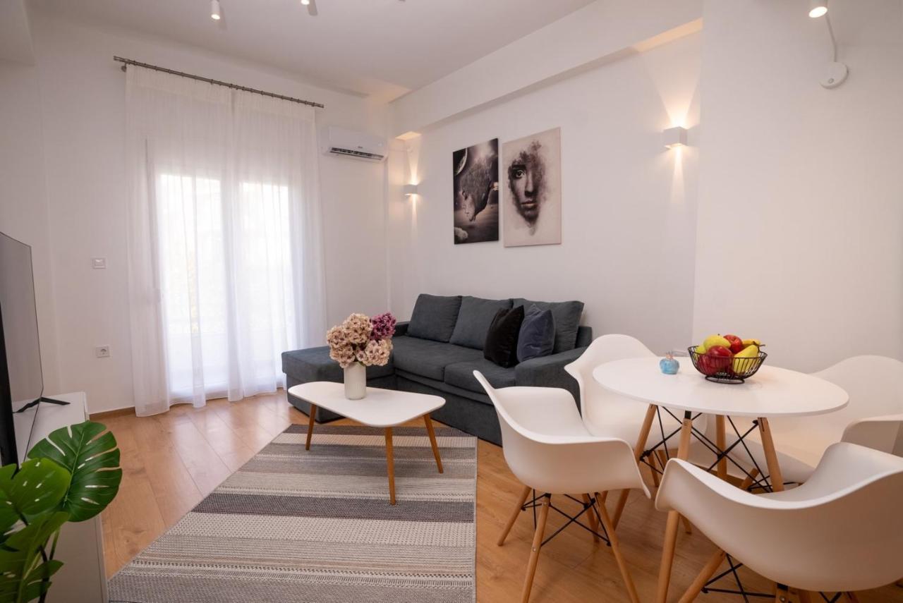 Lovely In The Heart Of Center Apartament *
